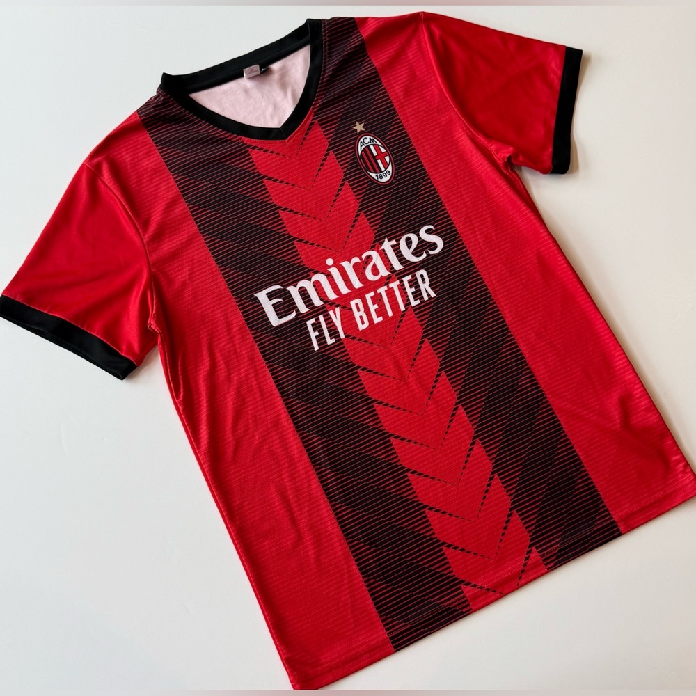 AC Milan Rafa Leao #10 Home Jersey Red Men’s L Football Soccer Emirates